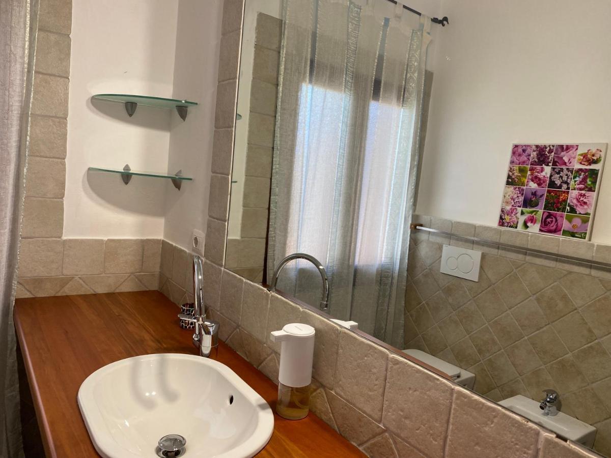 Casa Vacanza Malcusa San Pantaleo Eksteriør billede