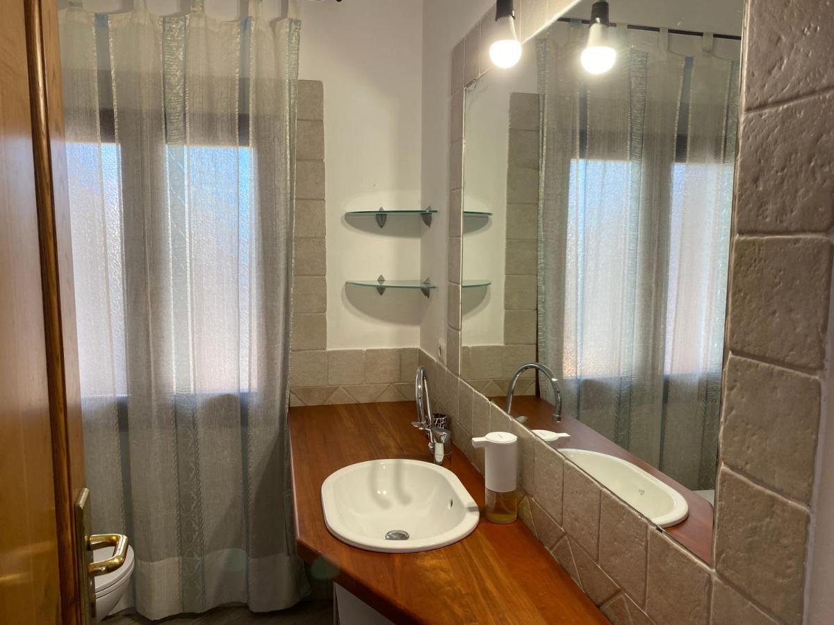 Casa Vacanza Malcusa San Pantaleo Eksteriør billede